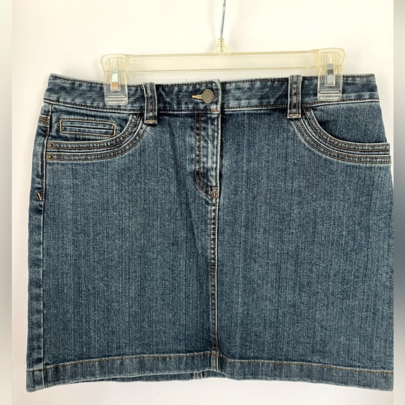 LOFT Women’s Denim Mini Skirt, Size 10P, Blue Denim - Picture 1 of 4